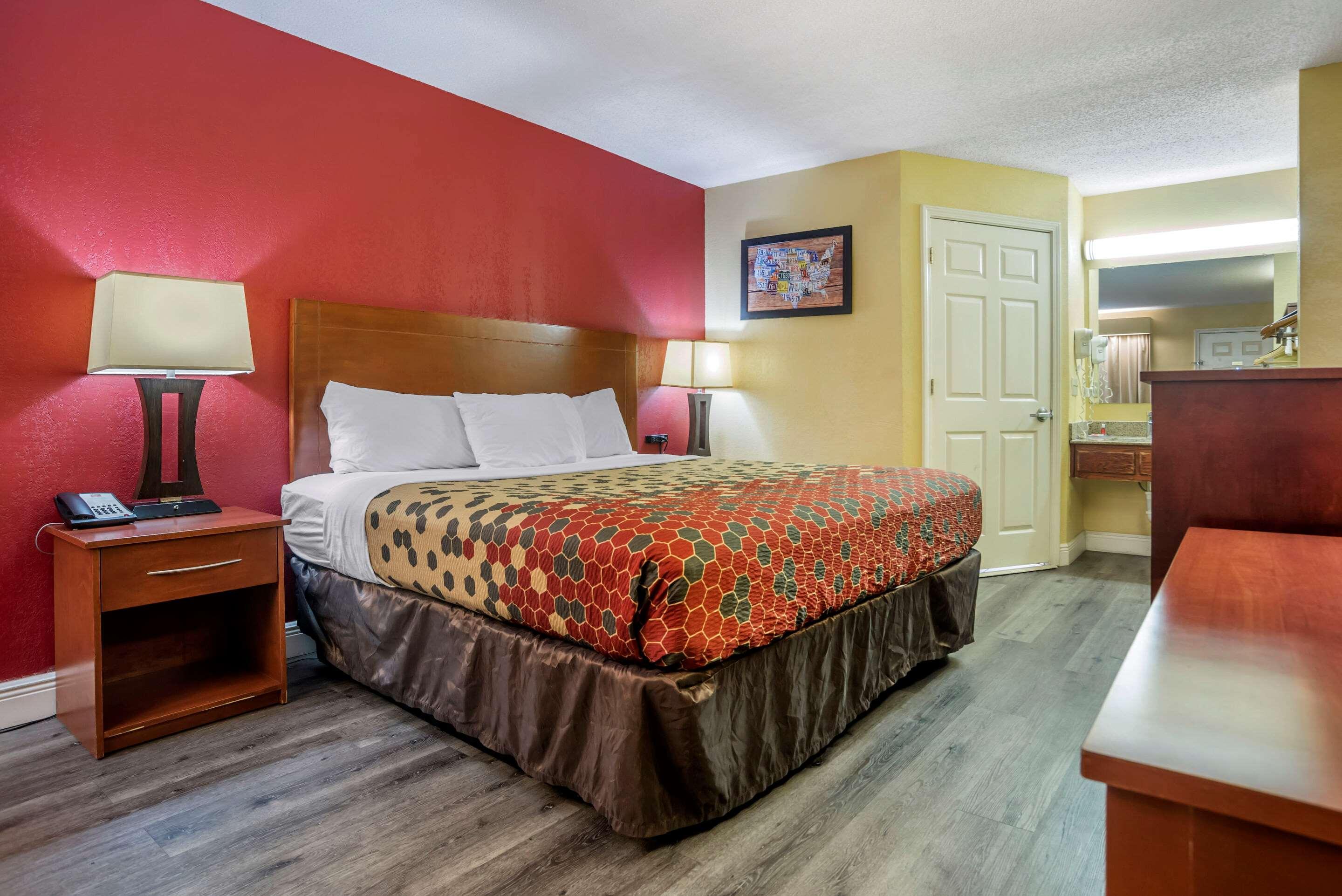 Econo Lodge Tupelo Luaran gambar