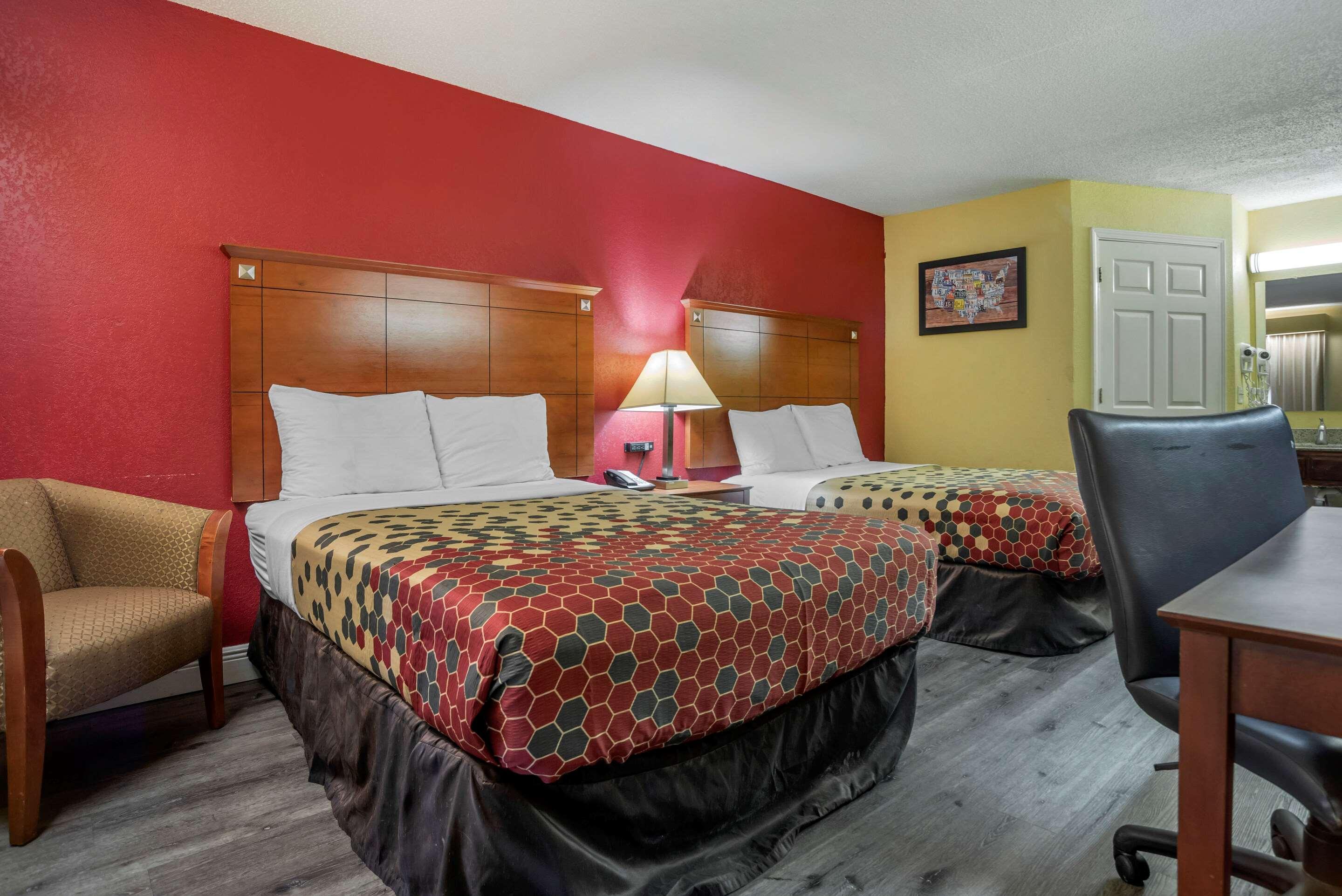 Econo Lodge Tupelo Luaran gambar