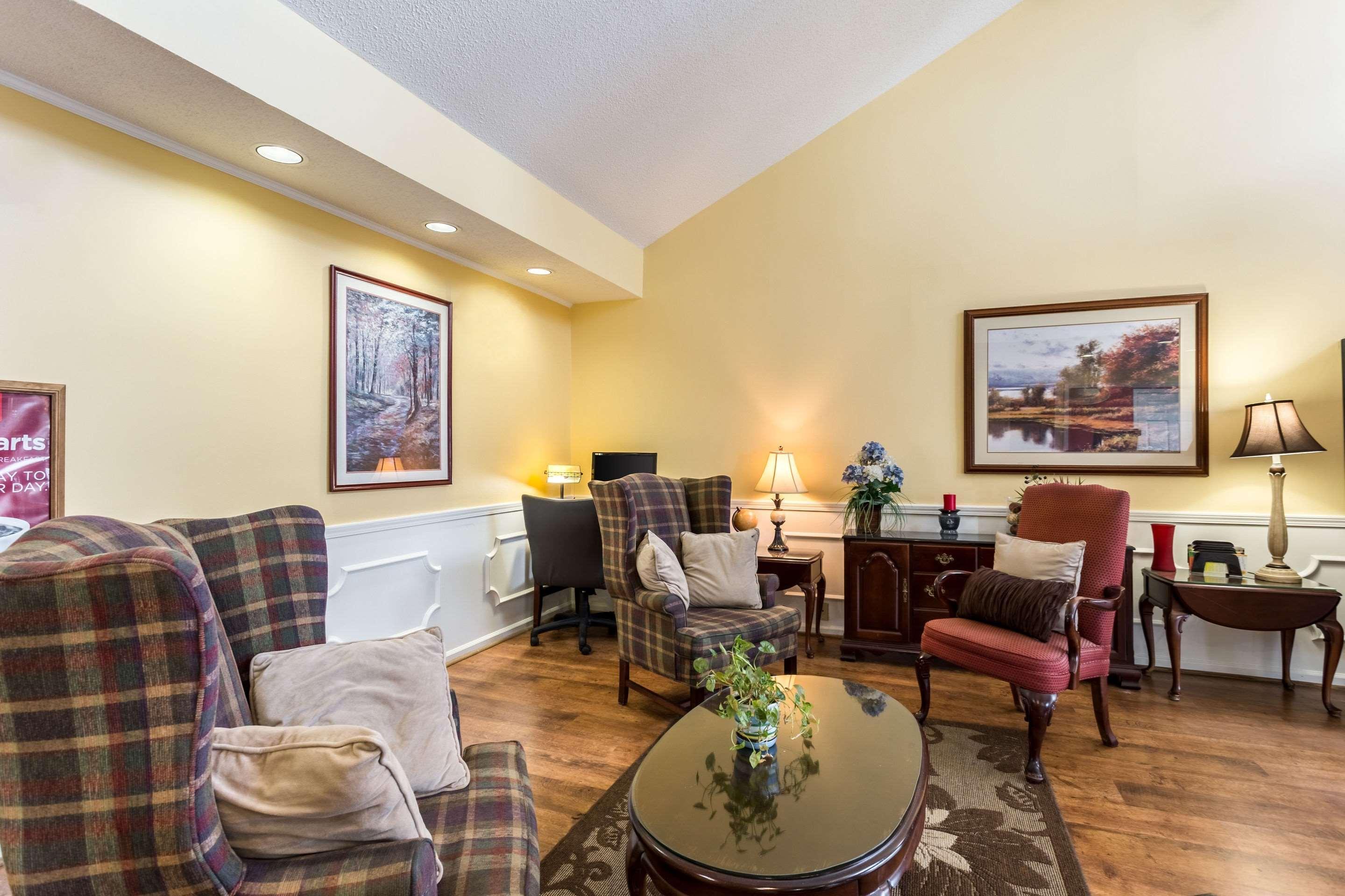 Econo Lodge Tupelo Luaran gambar