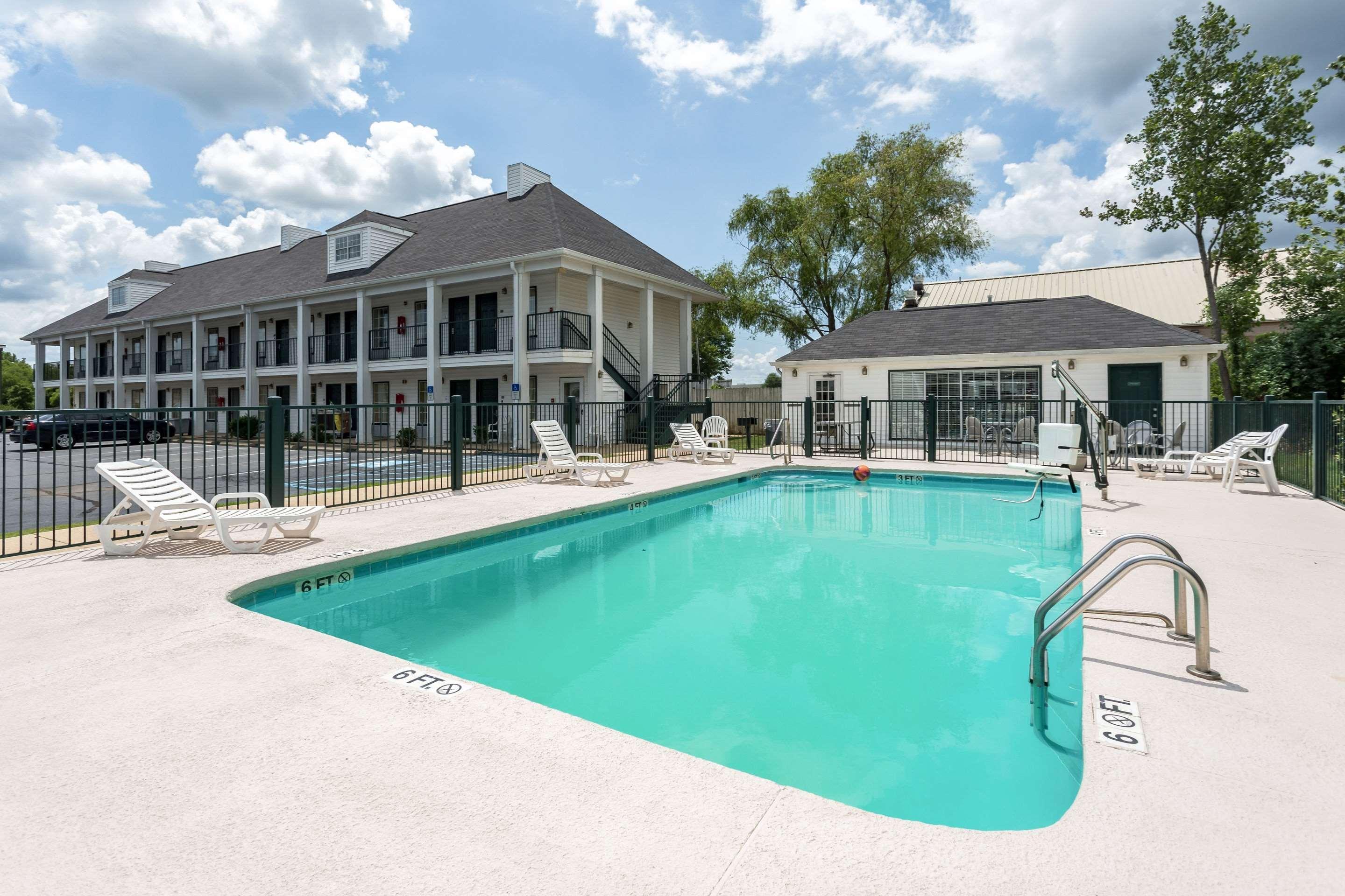 Econo Lodge Tupelo Luaran gambar