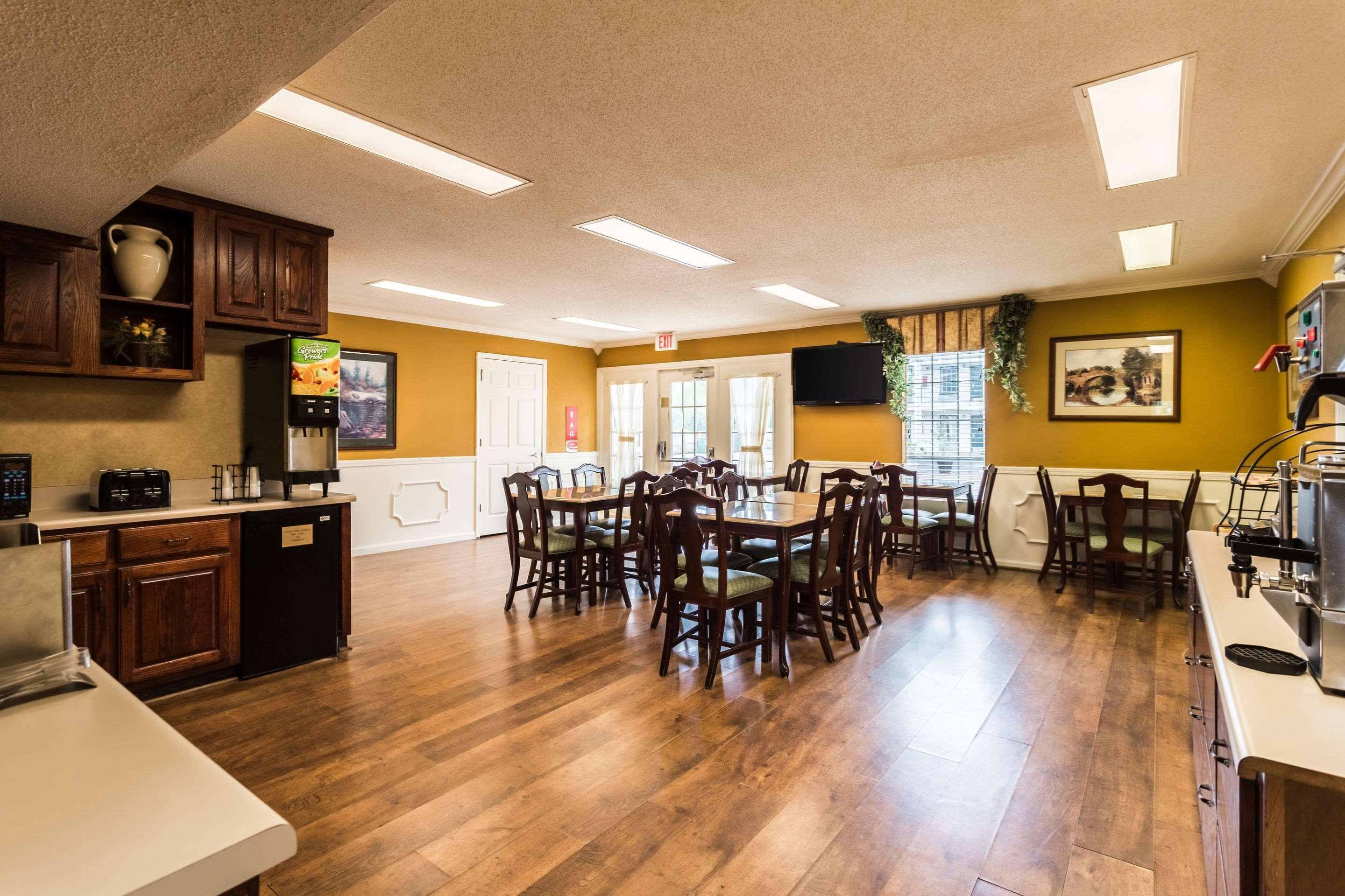 Econo Lodge Tupelo Luaran gambar